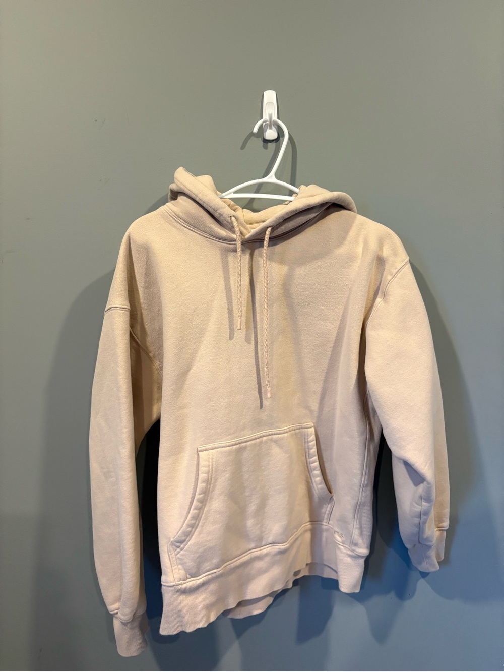 Aritzia Women’s Cream tracksuit set, Cozy fleece hoodie Cozy fleece track pants